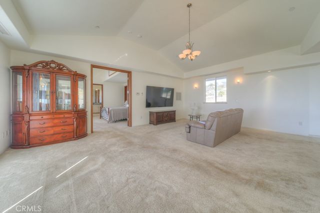 1991 Via Ladera, Fallbrook, CA 92028