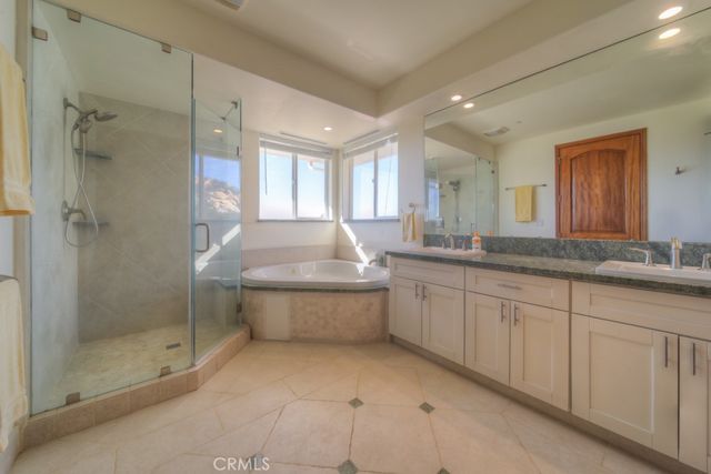 1991 Via Ladera, Fallbrook, CA 92028