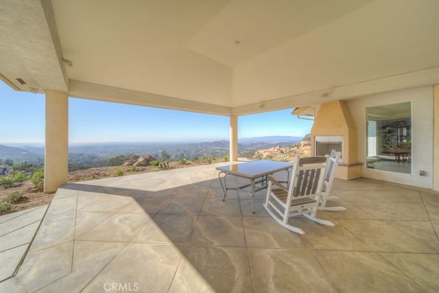 1991 Via Ladera, Fallbrook, CA 92028