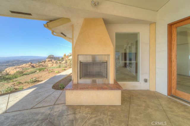 1991 Via Ladera, Fallbrook, CA 92028