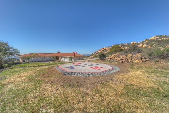 1991 Via Ladera, Fallbrook, CA 92028