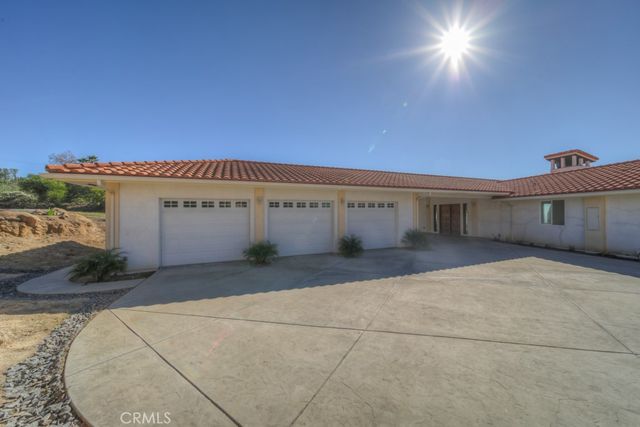 1991 Via Ladera, Fallbrook, CA 92028