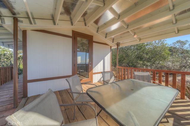 1991 Via Ladera, Fallbrook, CA 92028