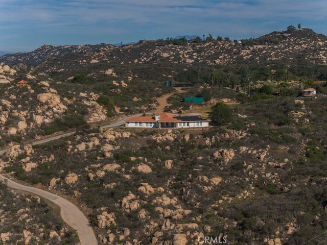 1991 Via Ladera, Fallbrook, CA 92028