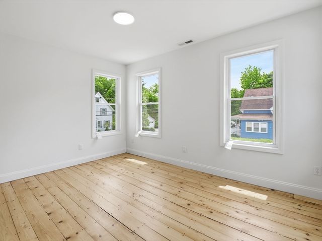 518 North St, Fitchburg, MA 01420