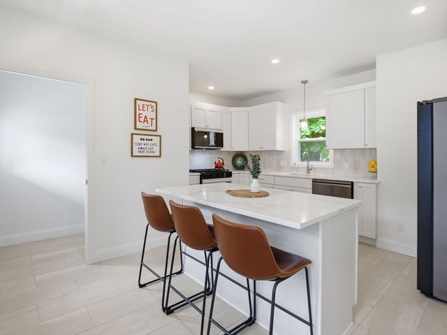 518 North St, Fitchburg, MA 01420