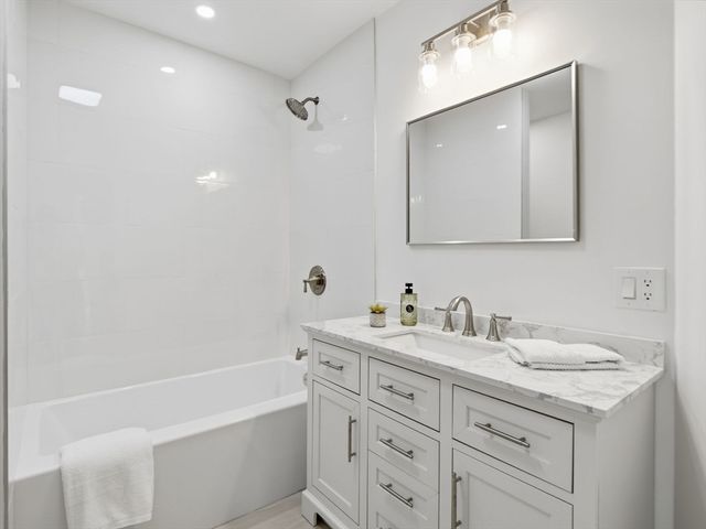 518 North St, Fitchburg, MA 01420