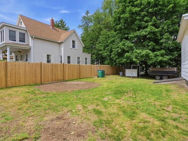 518 North St, Fitchburg, MA 01420