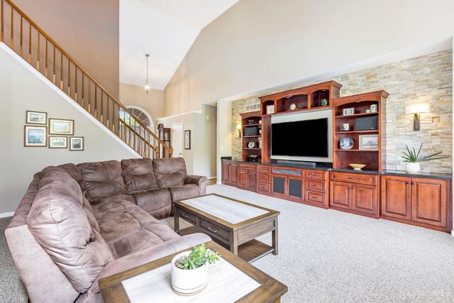 10801 Carolina Pines Drive, Harrison, OH 45030