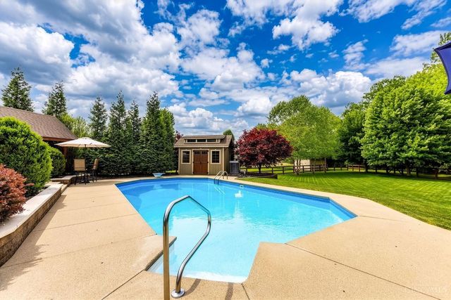 10801 Carolina Pines Drive, Harrison, OH 45030