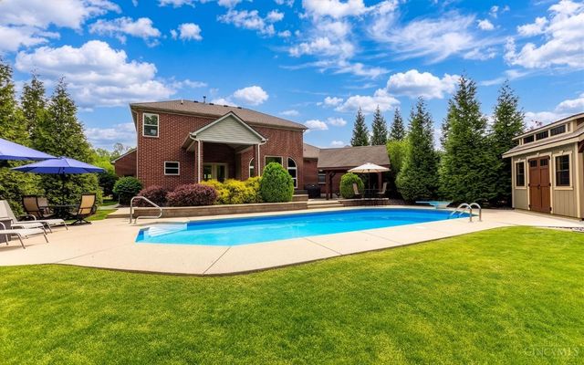 10801 Carolina Pines Drive, Harrison, OH 45030