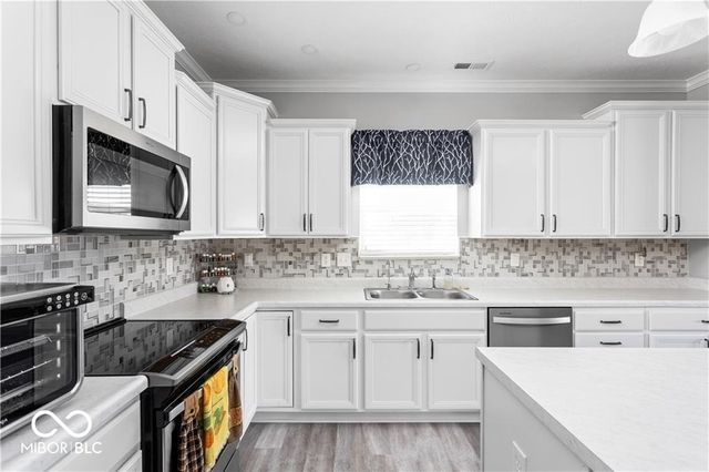 5826 Cresswell Lane, Whitestown, IN 46075
