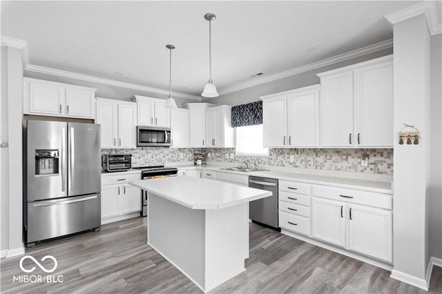 5826 Cresswell Lane, Whitestown, IN 46075