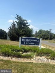 3 ROBERTS CT, Bordentown, NJ 08505