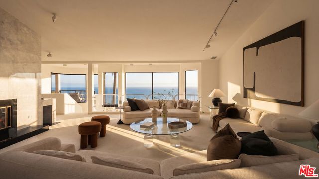24750 Vantage Point Terrace, Malibu, CA 90265
