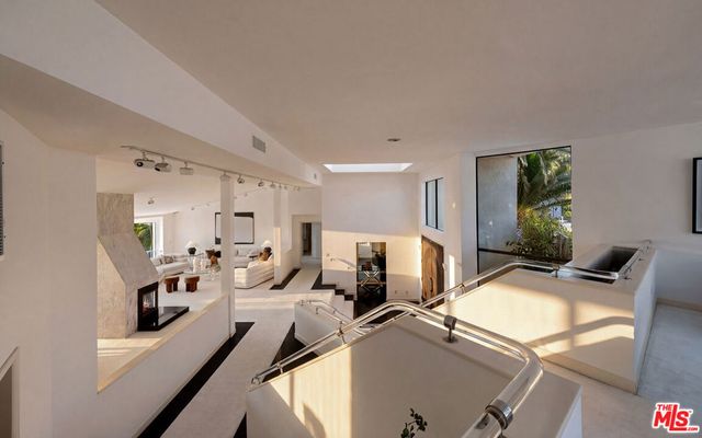 24750 Vantage Point Terrace, Malibu, CA 90265