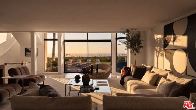 24750 Vantage Point Terrace, Malibu, CA 90265