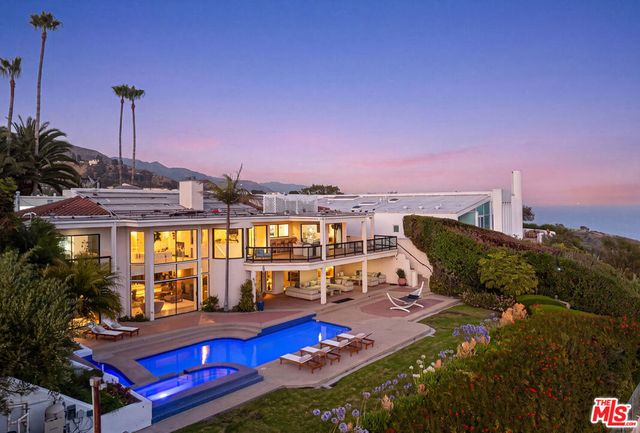 24750 Vantage Point Terrace, Malibu, CA 90265