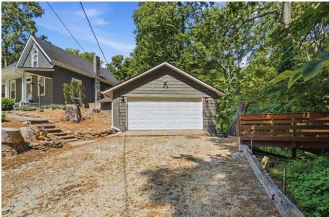 5759 Cincinnati Columbus Road, Waynesville, OH 45068
