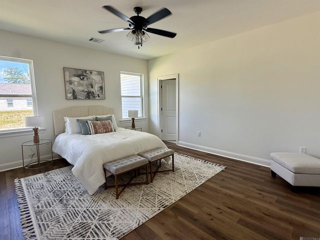 31513 Dunn Rd, Denham Springs, LA 70726