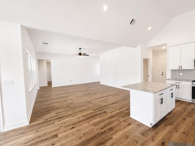 31513 Dunn Rd, Denham Springs, LA 70726