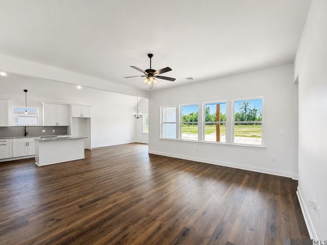31513 Dunn Rd, Denham Springs, LA 70726