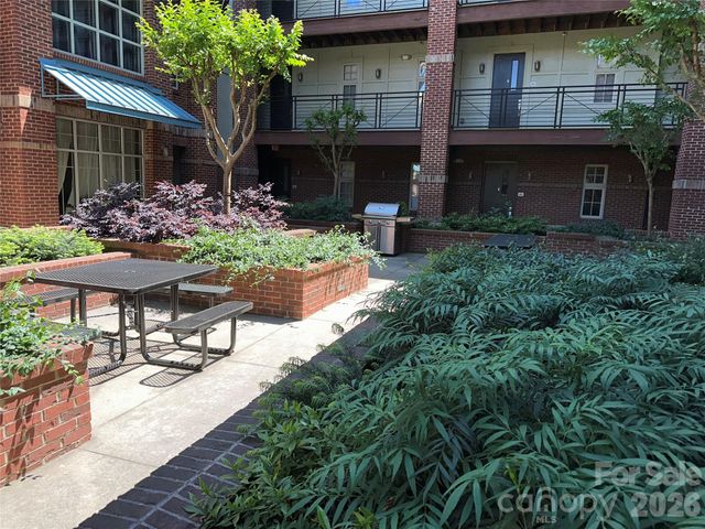 1101 W 1st Street, Charlotte, NC 28202