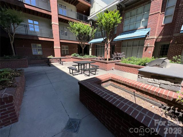 1101 W 1st Street, Charlotte, NC 28202