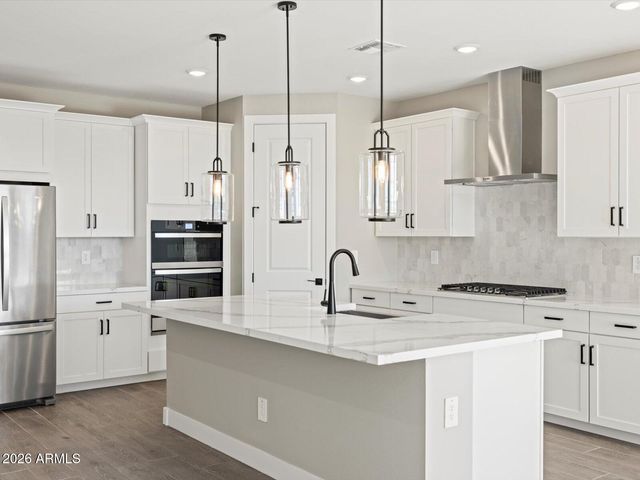 309 W ROCK NEEDLE Trail, Apache Junction, AZ 85120