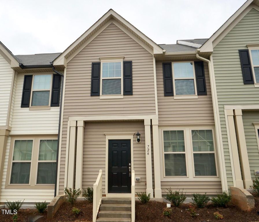 724 Maypearl Lane, Raleigh, NC 27610