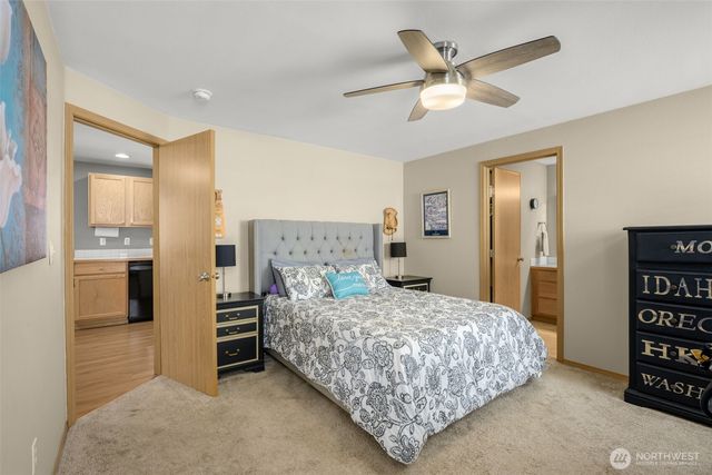 726 29th Avenue SE, Puyallup, WA 98374