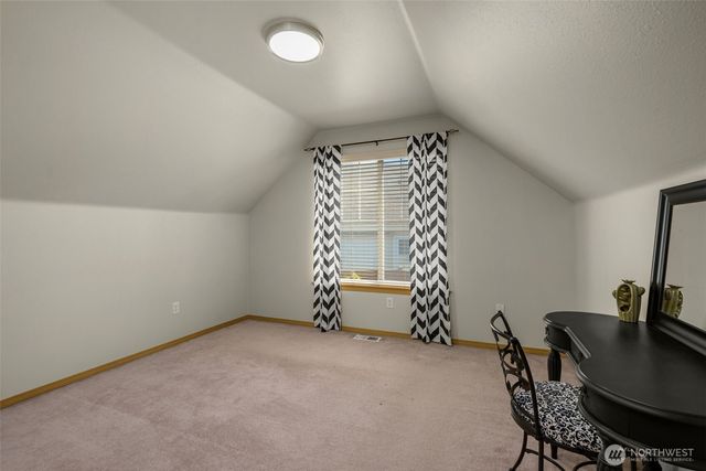 726 29th Avenue SE, Puyallup, WA 98374