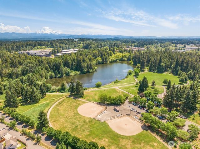 726 29th Avenue SE, Puyallup, WA 98374