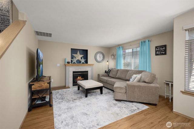 726 29th Avenue SE, Puyallup, WA 98374