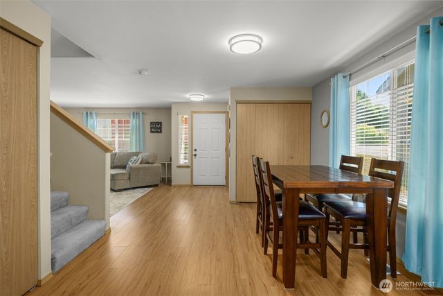 726 29th Avenue SE, Puyallup, WA 98374