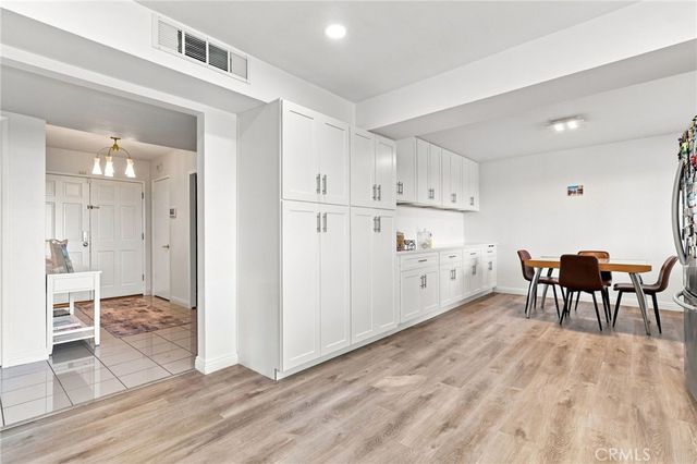 17168 Barneston, Los Angeles, CA 91344