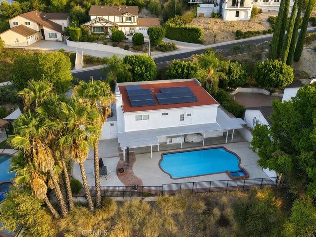 17168 Barneston, Los Angeles, CA 91344