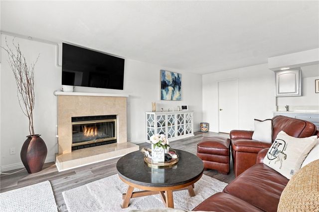17168 Barneston, Los Angeles, CA 91344