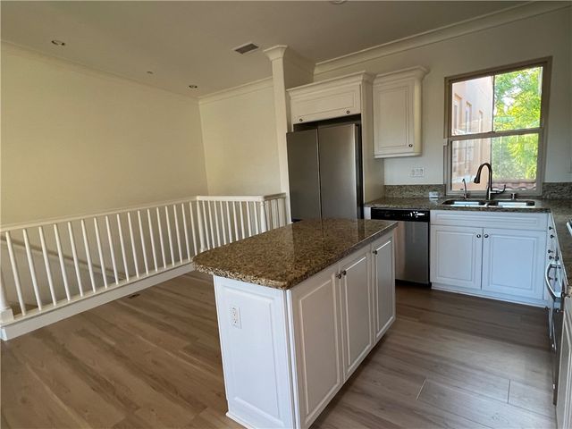 86 Revival, Irvine, CA 92620