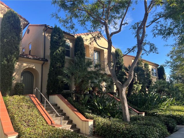 86 Revival, Irvine, CA 92620