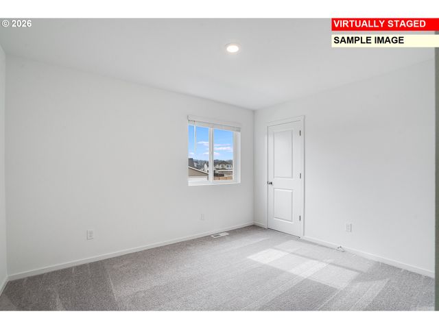 5736 Durst St, Eugene, OR 97402
