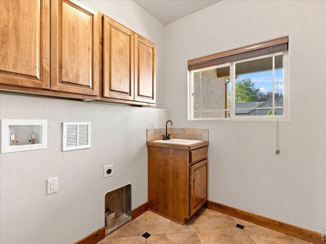 1510 Tennessee St, Loveland, CO 80538