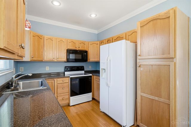 6005 Hidden Oaks Court, Hamilton Twp, OH 45039