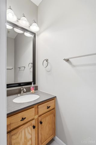 6005 Hidden Oaks Court, Hamilton Twp, OH 45039