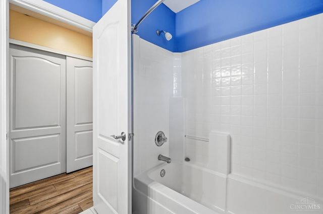 6005 Hidden Oaks Court, Hamilton Twp, OH 45039