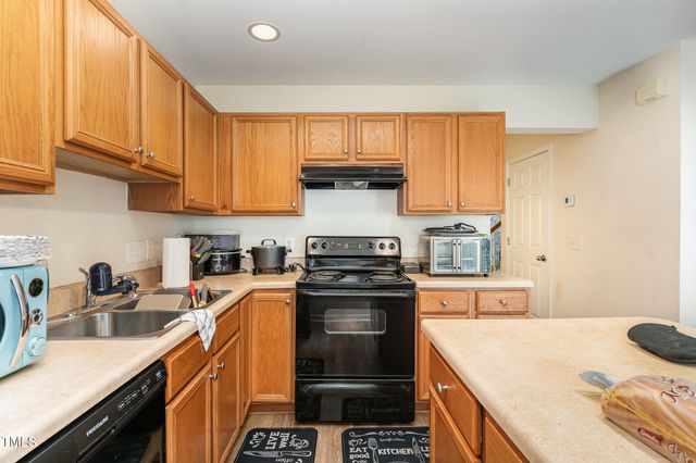 7820 Averette Field Drive, Raleigh, NC 27616