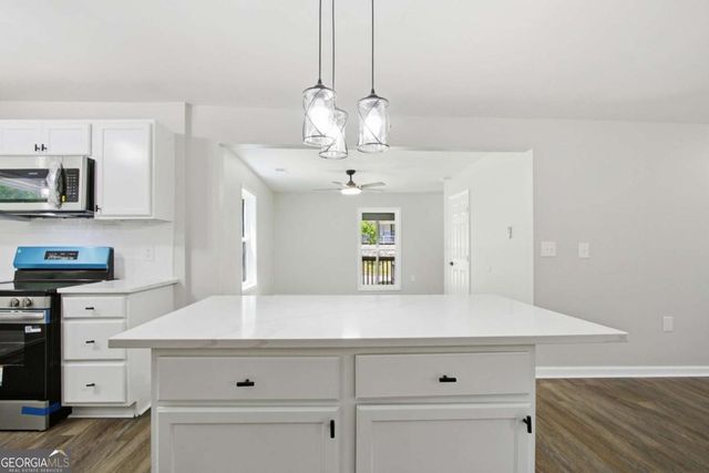 1737 Yellow Street NW, Conyers, GA 30012