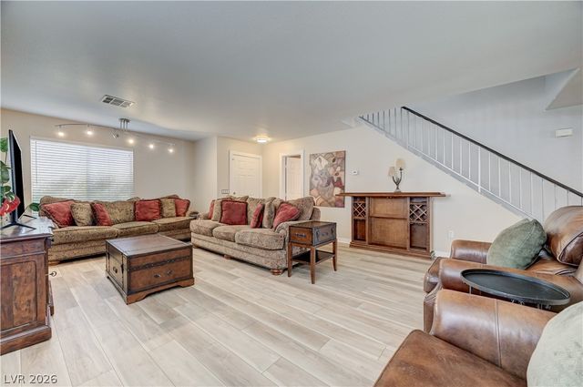 10012 Long Cattle Avenue, Las Vegas, NV 89117