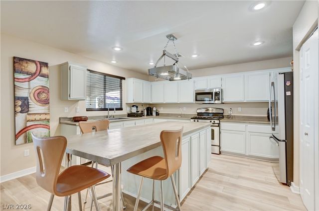 10012 Long Cattle Avenue, Las Vegas, NV 89117