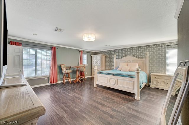10012 Long Cattle Avenue, Las Vegas, NV 89117
